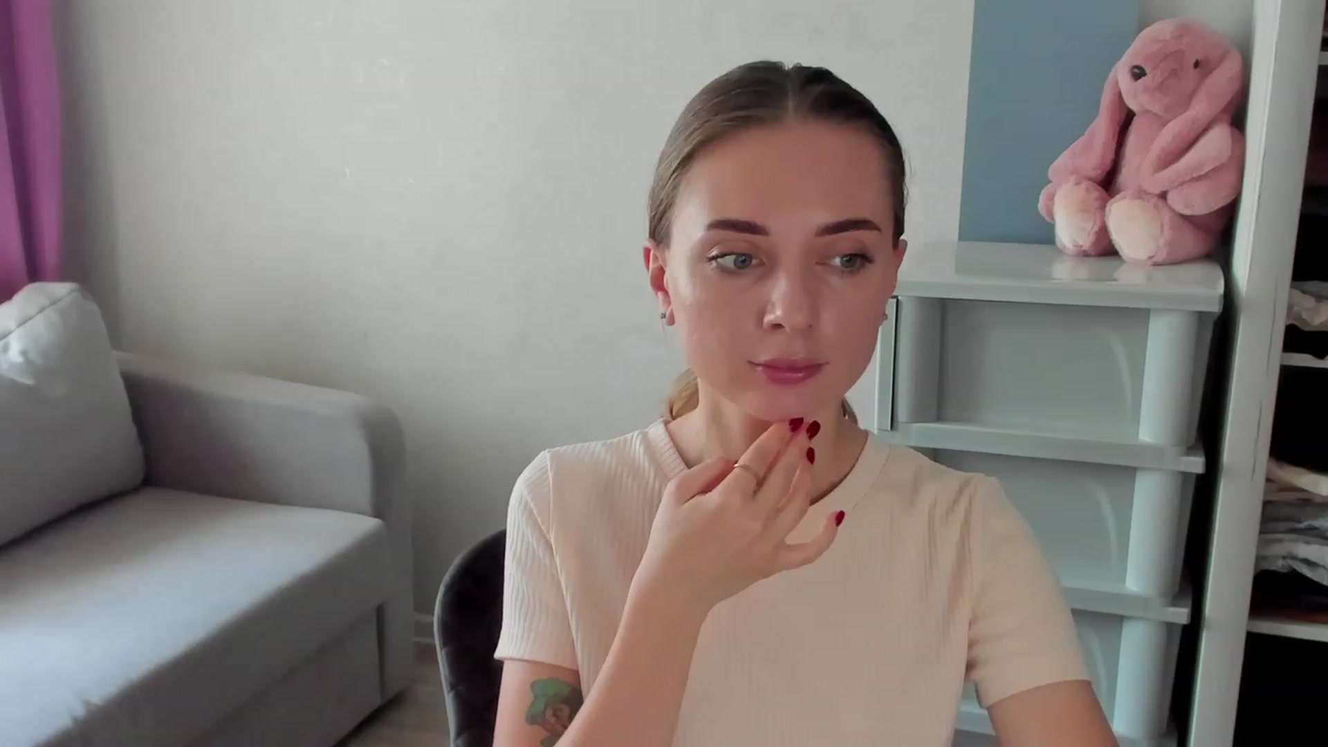 Gallery image thumbnail from Iam_Sasha's myfreecams stream on, 08/01/2023, 10:54 image 12 of 20