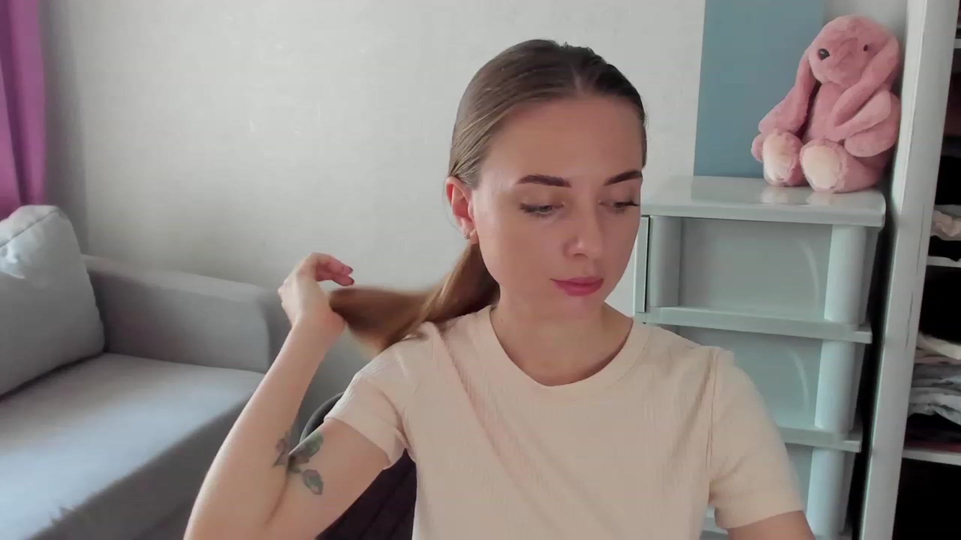 Gallery image thumbnail from Iam_Sasha's myfreecams stream on, 08/01/2023, 10:54 image 2 of 20