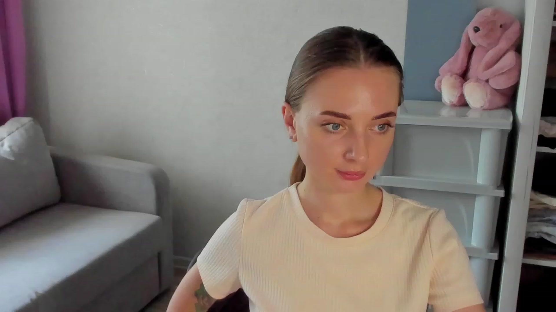 Gallery image thumbnail from Iam_Sasha's myfreecams stream on, 08/01/2023, 11:53 image 11 of 20