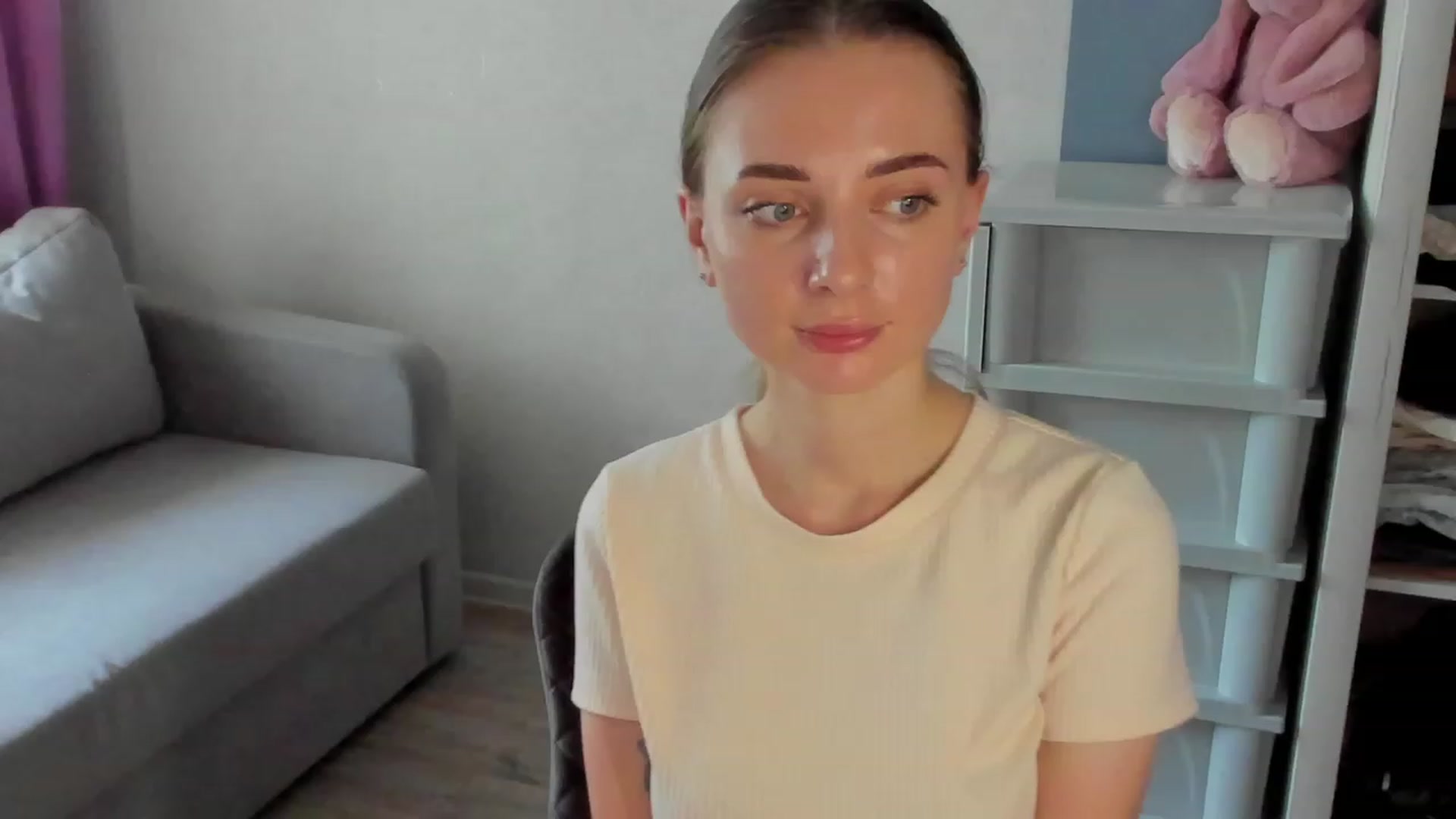 Gallery image thumbnail from Iam_Sasha's myfreecams stream on, 08/01/2023, 11:53 image 17 of 20