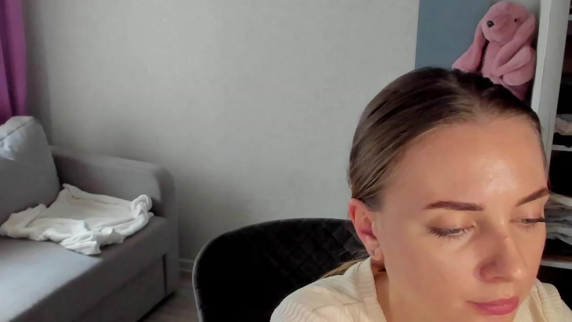 Gallery image thumbnail from Iam_Sasha's myfreecams stream on, 08/01/2023, 12:54 image 19 of 20