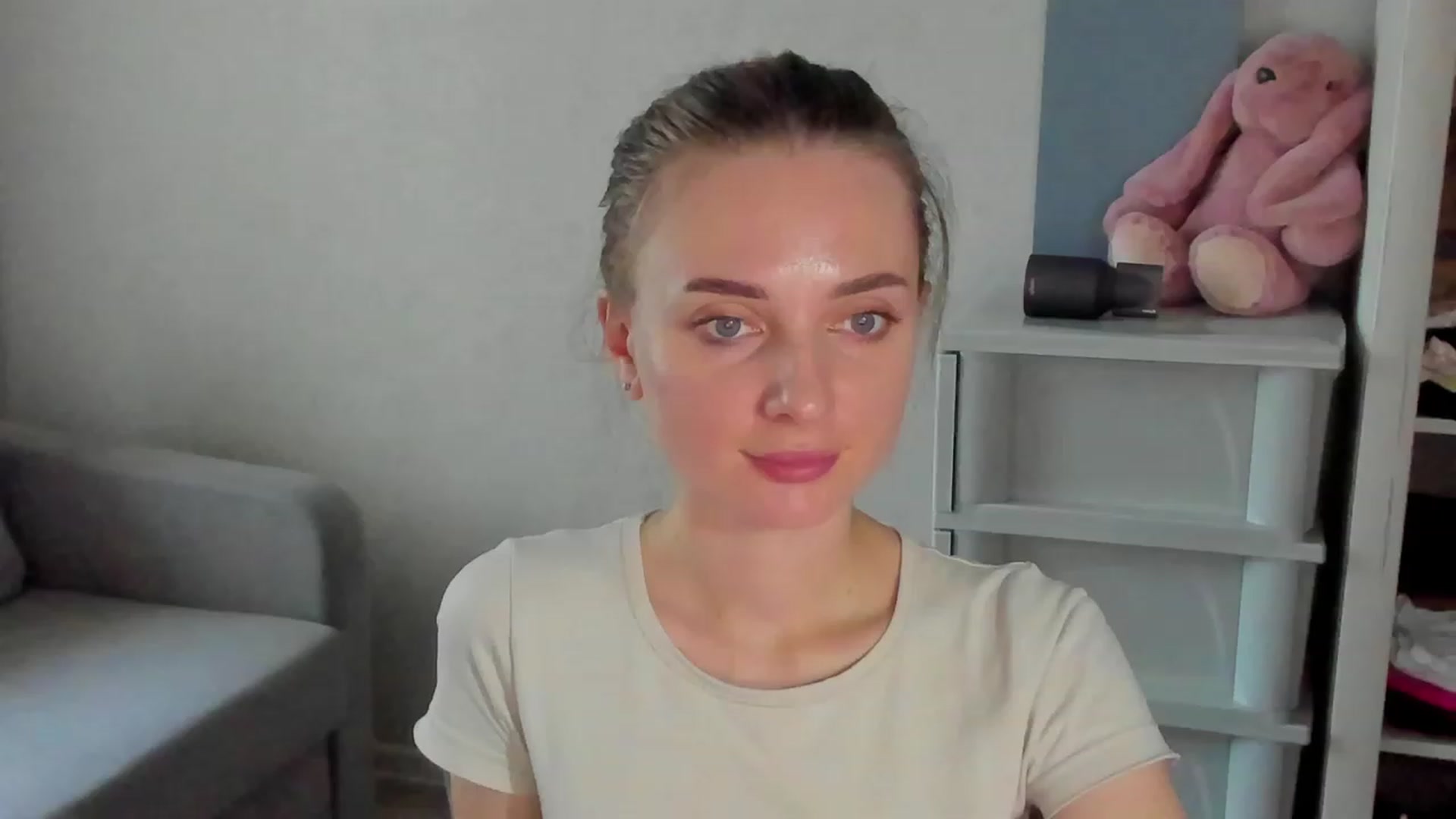 Gallery image thumbnail from Iam_Sasha's myfreecams stream on, 08/03/2023, 13:51 image 9 of 20