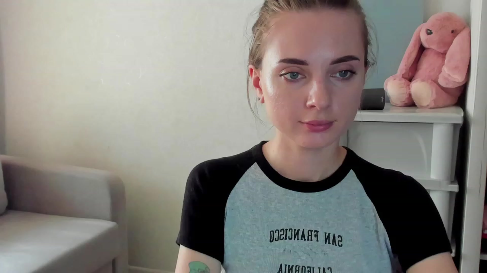Gallery image thumbnail from Iam_Sasha's myfreecams stream on, 08/04/2023, 11:08 image 4 of 20
