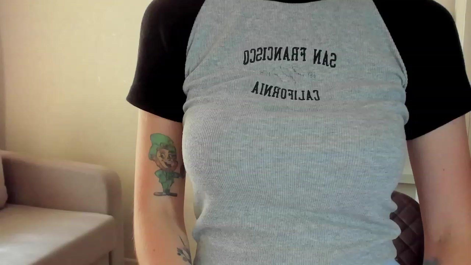 Gallery image thumbnail from Iam_Sasha's myfreecams stream on, 08/04/2023, 11:08 image 6 of 20