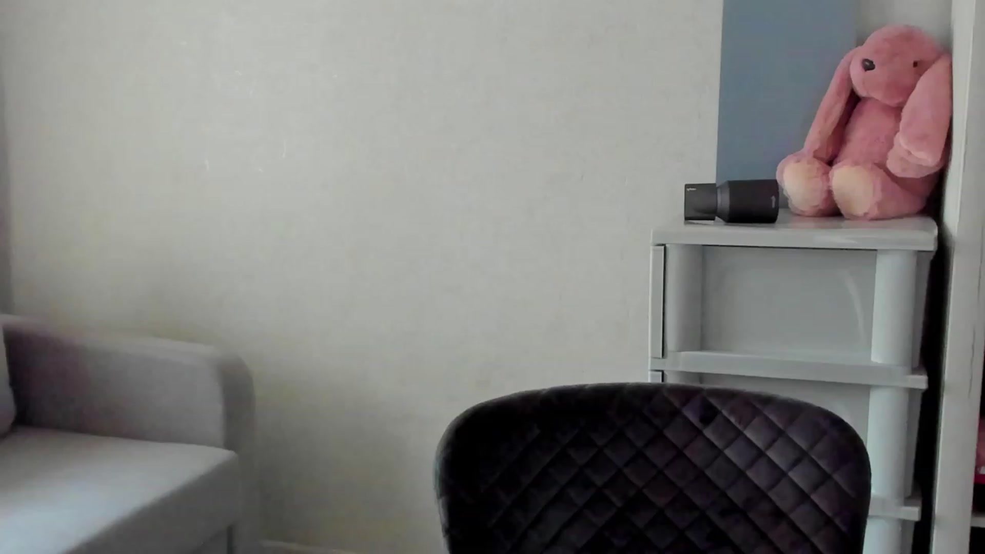 Gallery image thumbnail from Iam_Sasha's myfreecams stream on, 08/04/2023, 11:08 image 8 of 20