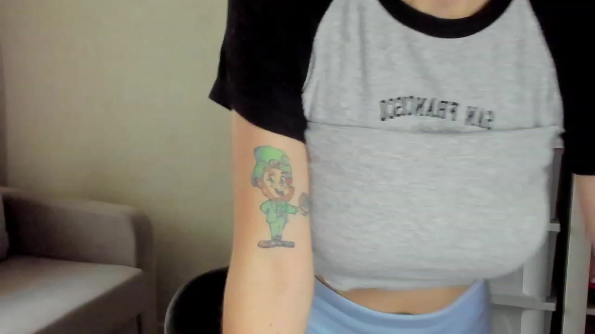 Gallery image thumbnail from Iam_Sasha's myfreecams stream on, 08/04/2023, 13:39 image 6 of 20