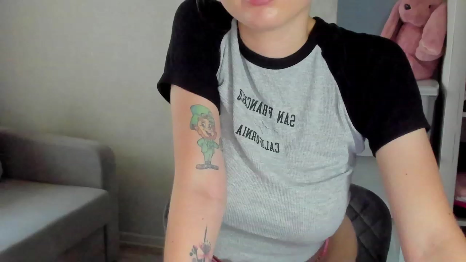 Gallery image thumbnail from Iam_Sasha's myfreecams stream on, 08/04/2023, 13:39 image 18 of 20