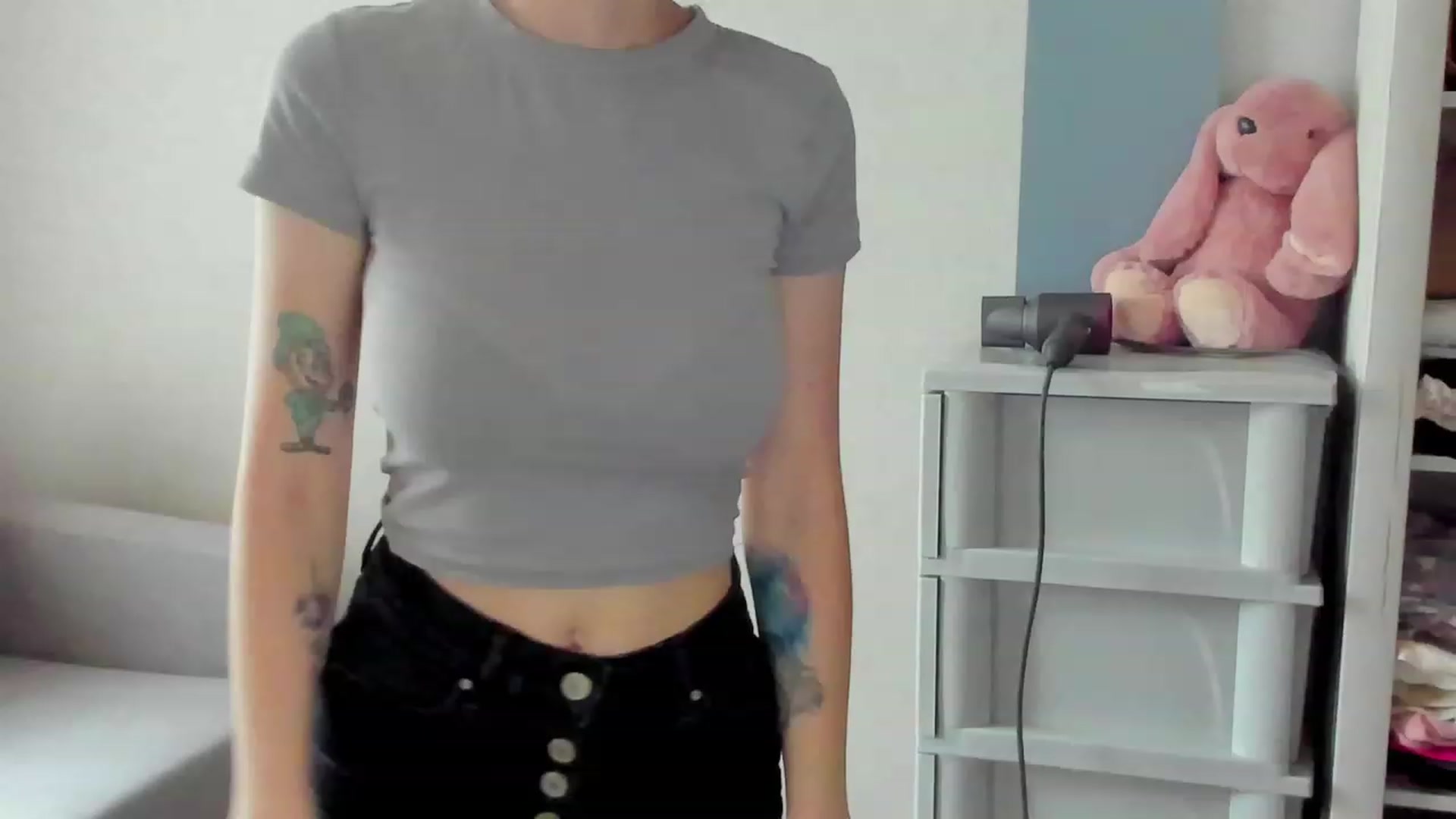 Gallery image thumbnail from Iam_Sasha's myfreecams stream on, 08/09/2023, 11:32 image 17 of 20
