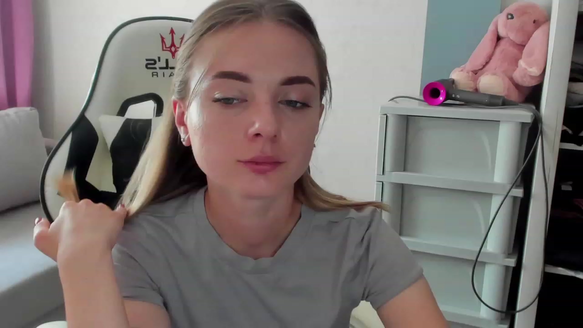 Gallery image thumbnail from Iam_Sasha's myfreecams stream on, 08/24/2023, 10:38 image 1 of 20