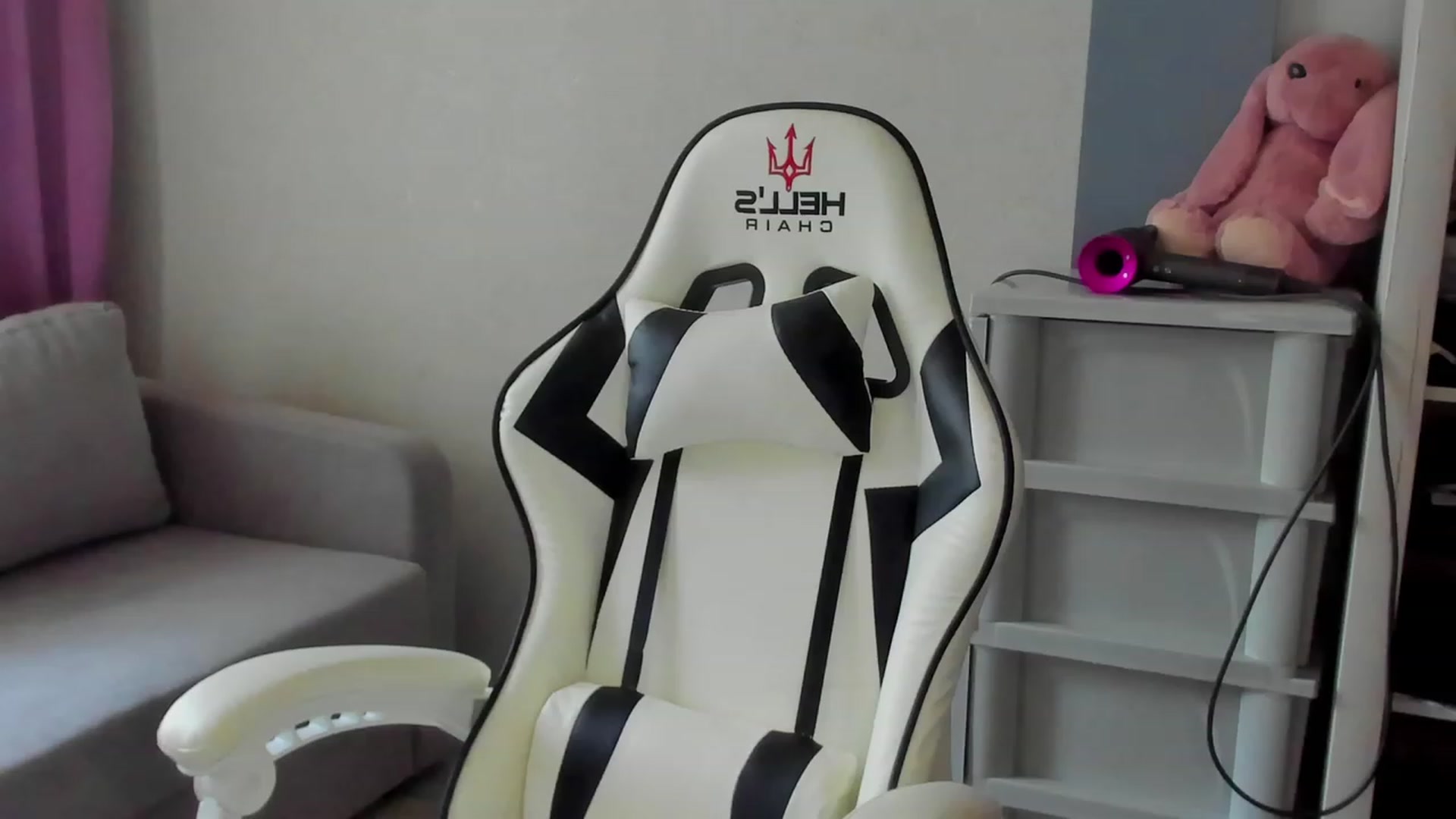 Gallery image thumbnail from Iam_Sasha's myfreecams stream on, 08/24/2023, 12:15 image 12 of 20