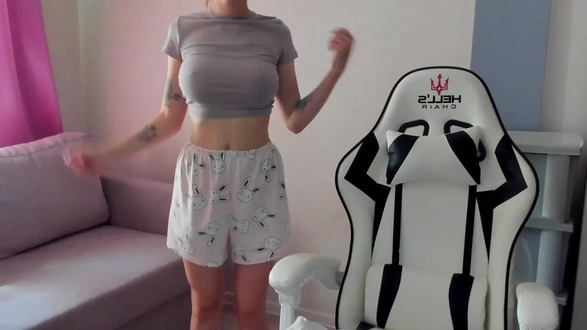 Gallery image thumbnail from Iam_Sasha's myfreecams stream on, 08/31/2023, 09:17 image 14 of 20
