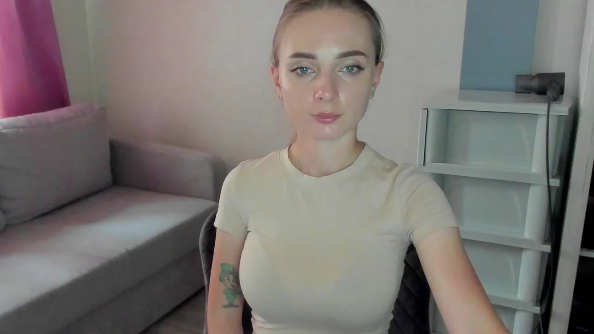 Gallery image thumbnail from Iam_Sasha's myfreecams stream on, 09/01/2023, 12:11 image 10 of 20