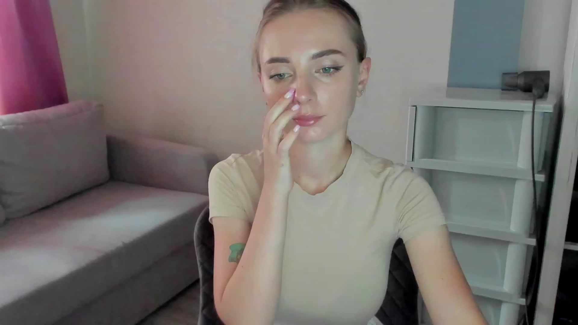 Gallery image thumbnail from Iam_Sasha's myfreecams stream on, 09/01/2023, 12:11 image 8 of 20