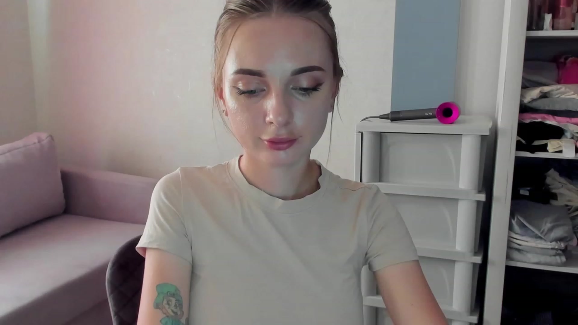 Gallery image thumbnail from Iam_Sasha's myfreecams stream on, 09/06/2023, 08:09 image 8 of 20