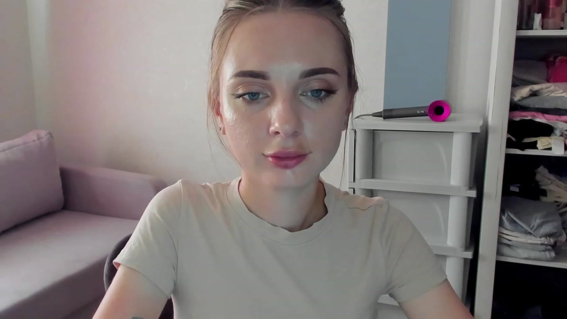 Gallery image thumbnail from Iam_Sasha's myfreecams stream on, 09/06/2023, 08:09 image 7 of 20