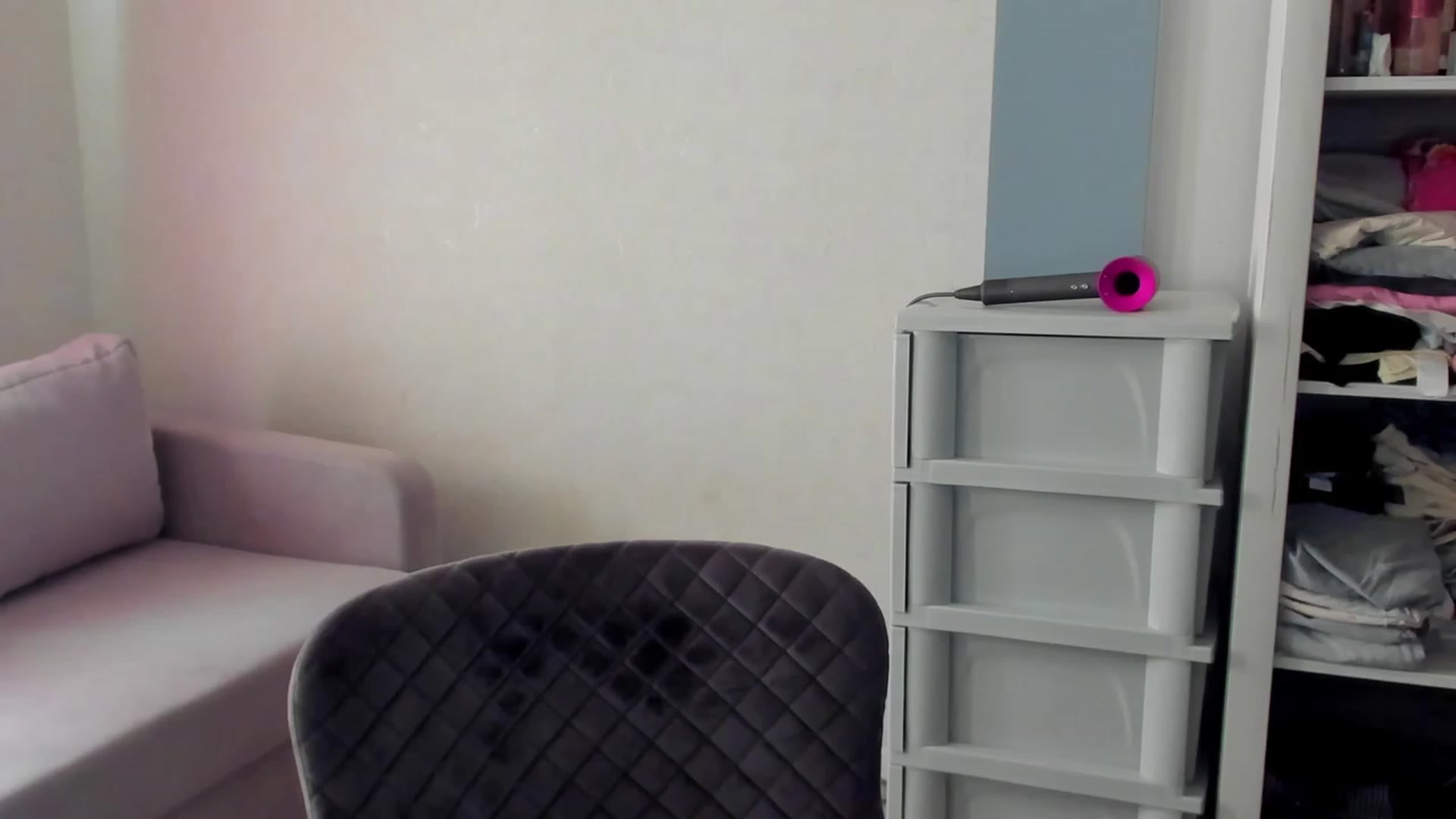 Gallery image thumbnail from Iam_Sasha's myfreecams stream on, 09/06/2023, 08:09 image 18 of 20
