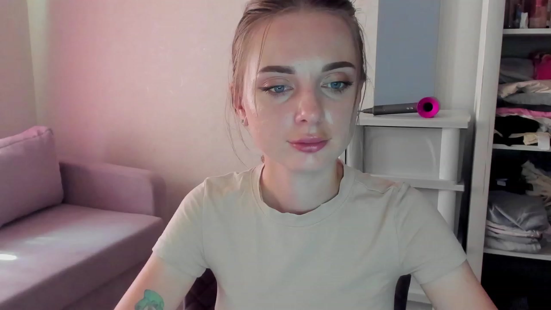 Gallery image thumbnail from Iam_Sasha's myfreecams stream on, 09/06/2023, 09:44 image 12 of 20