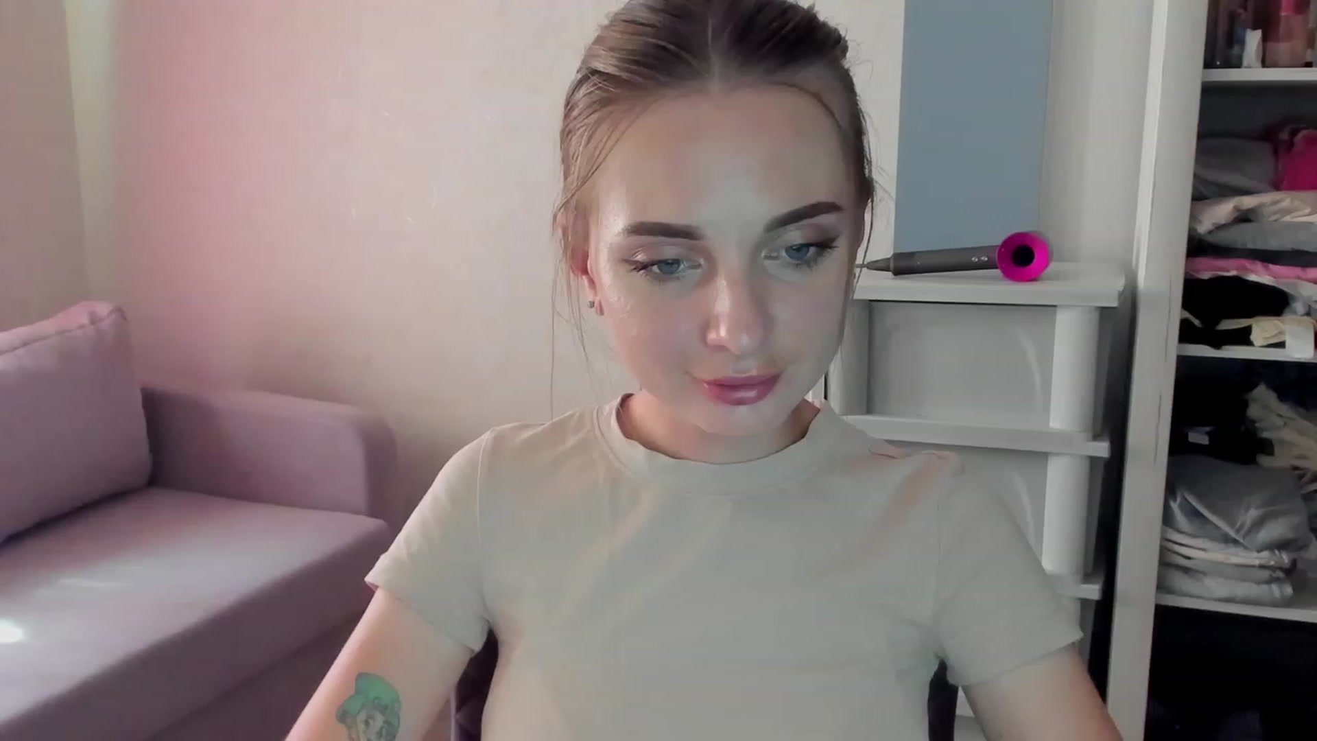 Gallery image thumbnail from Iam_Sasha's myfreecams stream on, 09/06/2023, 09:44 image 8 of 20