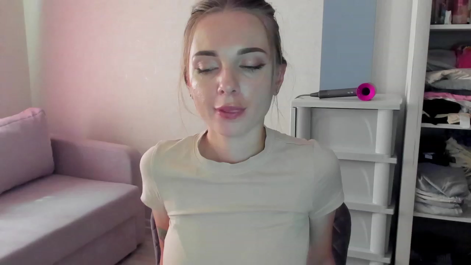 Gallery image thumbnail from Iam_Sasha's myfreecams stream on, 09/06/2023, 09:44 image 18 of 20