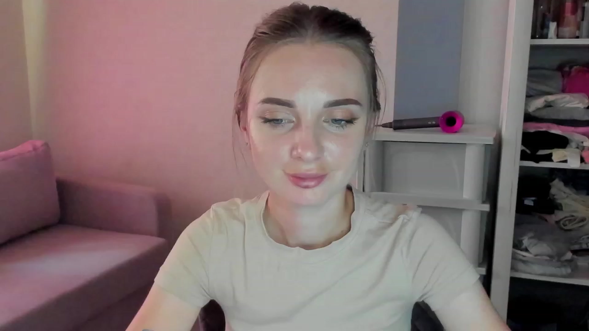 Gallery image thumbnail from Iam_Sasha's myfreecams stream on, 09/06/2023, 11:45 image 12 of 20