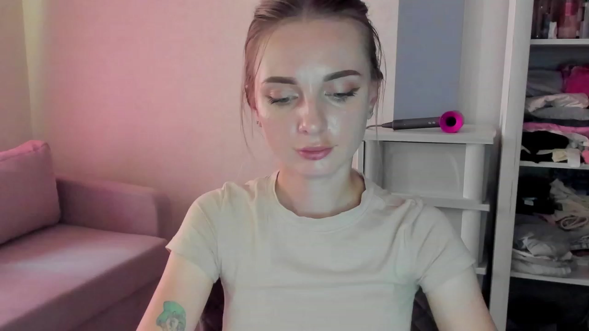 Gallery image thumbnail from Iam_Sasha's myfreecams stream on, 09/06/2023, 11:45 image 10 of 20