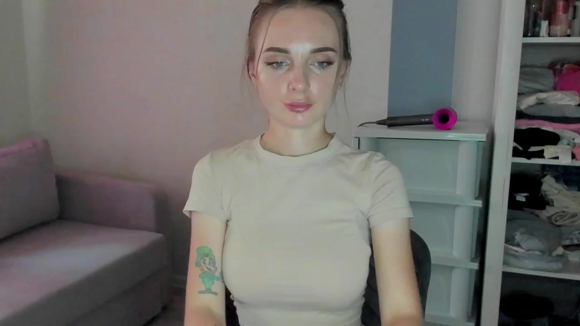 Gallery image thumbnail from Iam_Sasha's myfreecams stream on, 09/06/2023, 11:45 image 19 of 20