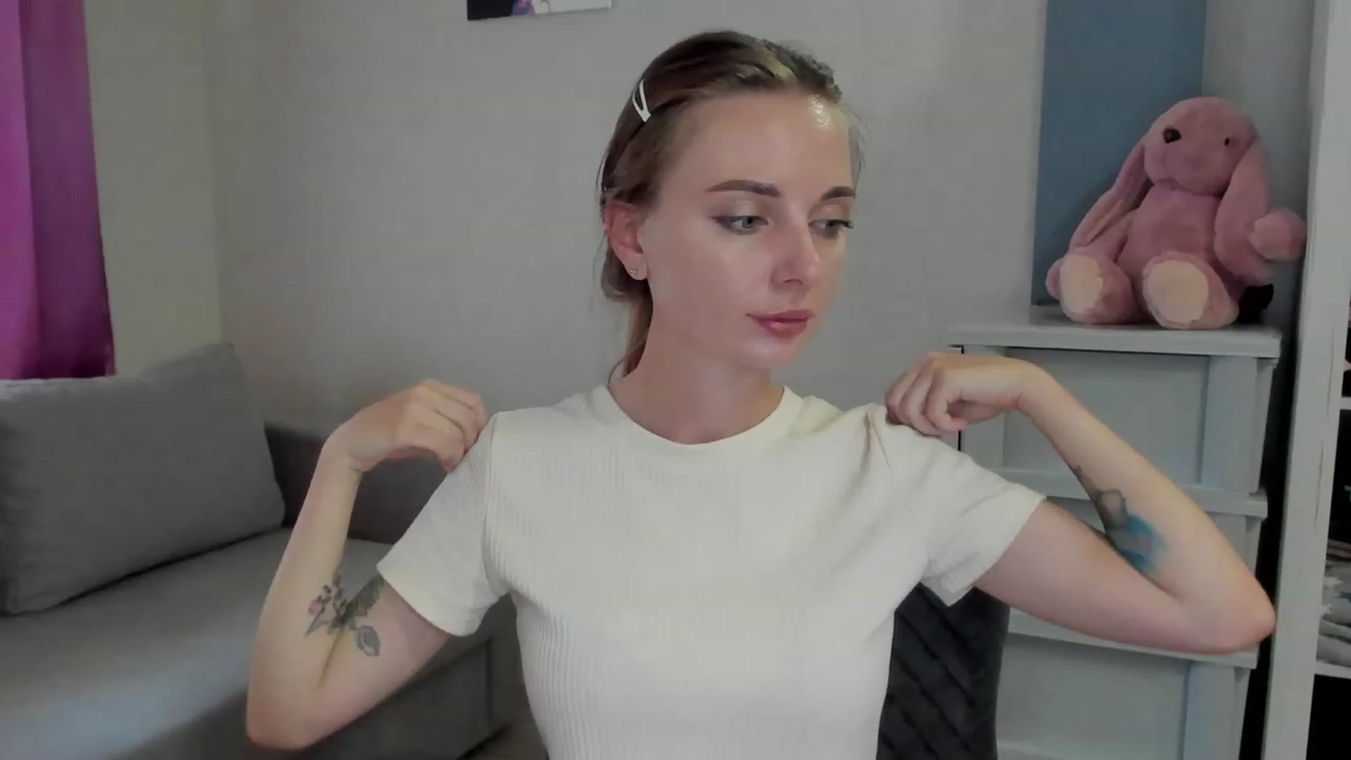 Gallery image thumbnail from Iam_Sasha's myfreecams stream on, 09/07/2023, 12:50 image 5 of 20