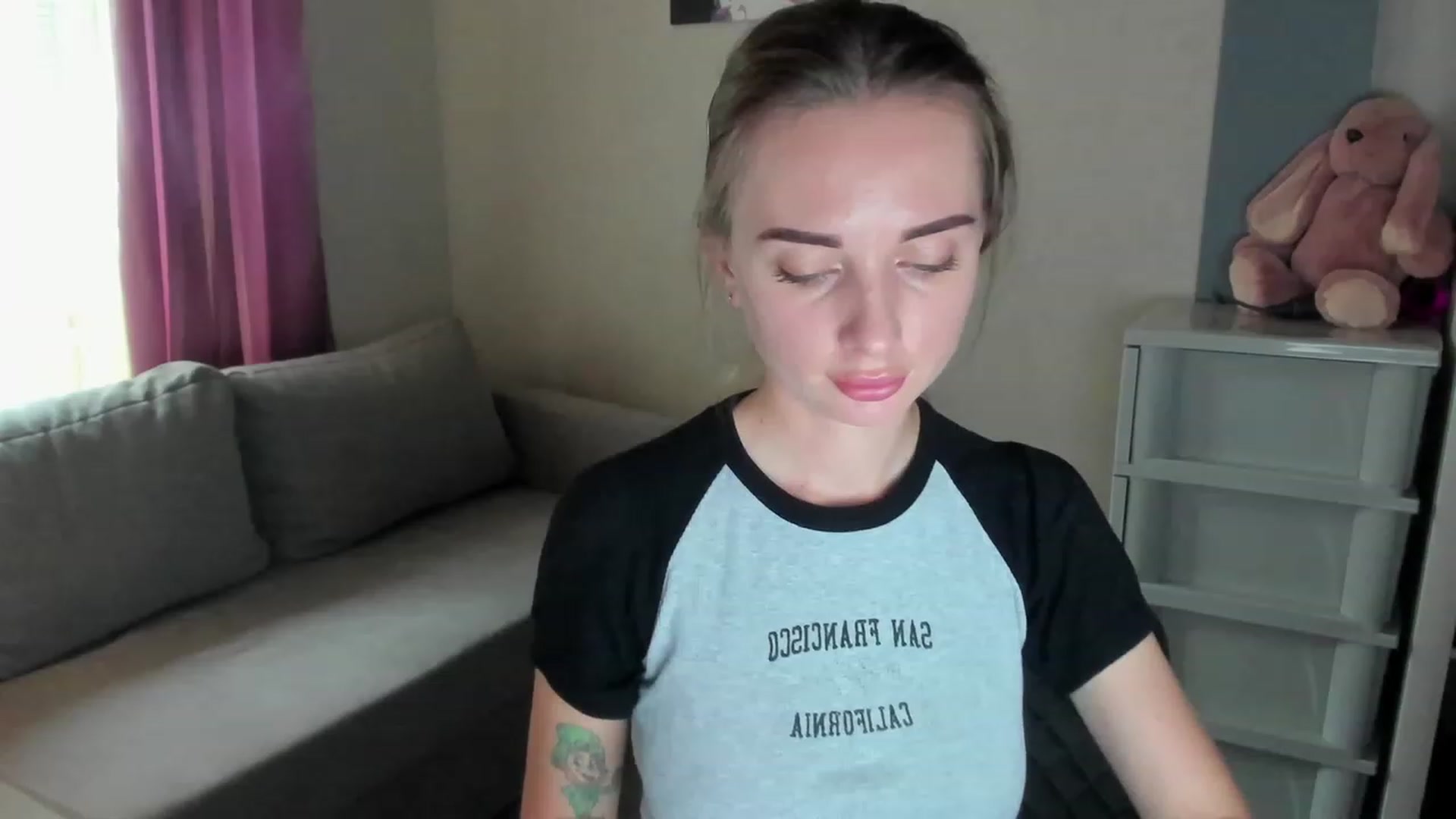 Gallery image thumbnail from Iam_Sasha's myfreecams stream on, 10/08/2023, 12:17 image 16 of 20
