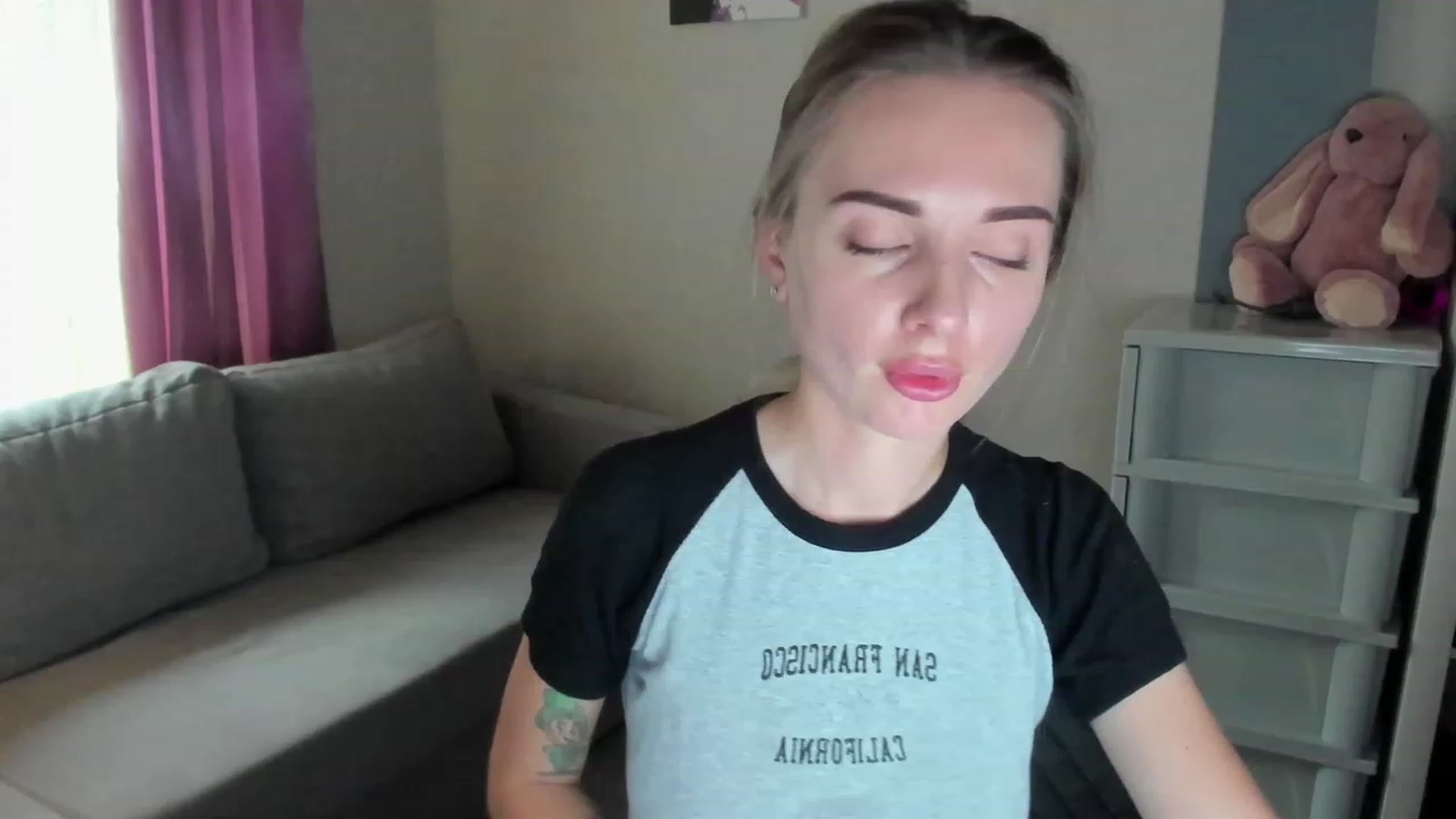 Gallery image thumbnail from Iam_Sasha's myfreecams stream on, 10/08/2023, 12:17 image 14 of 20