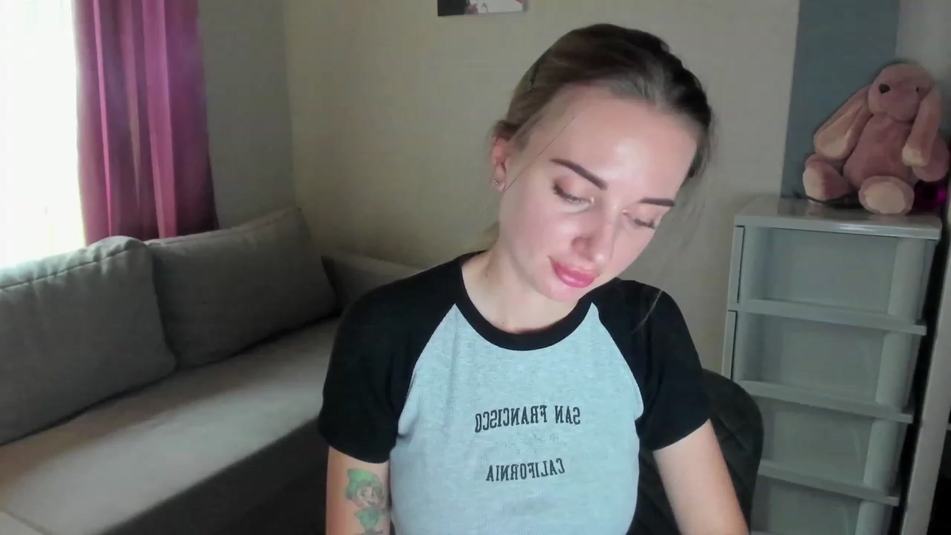 Gallery image thumbnail from Iam_Sasha's myfreecams stream on, 10/08/2023, 12:17 image 20 of 20