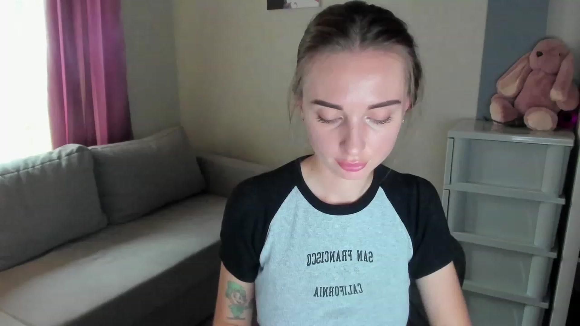Gallery image thumbnail from Iam_Sasha's myfreecams stream on, 10/08/2023, 12:17 image 18 of 20