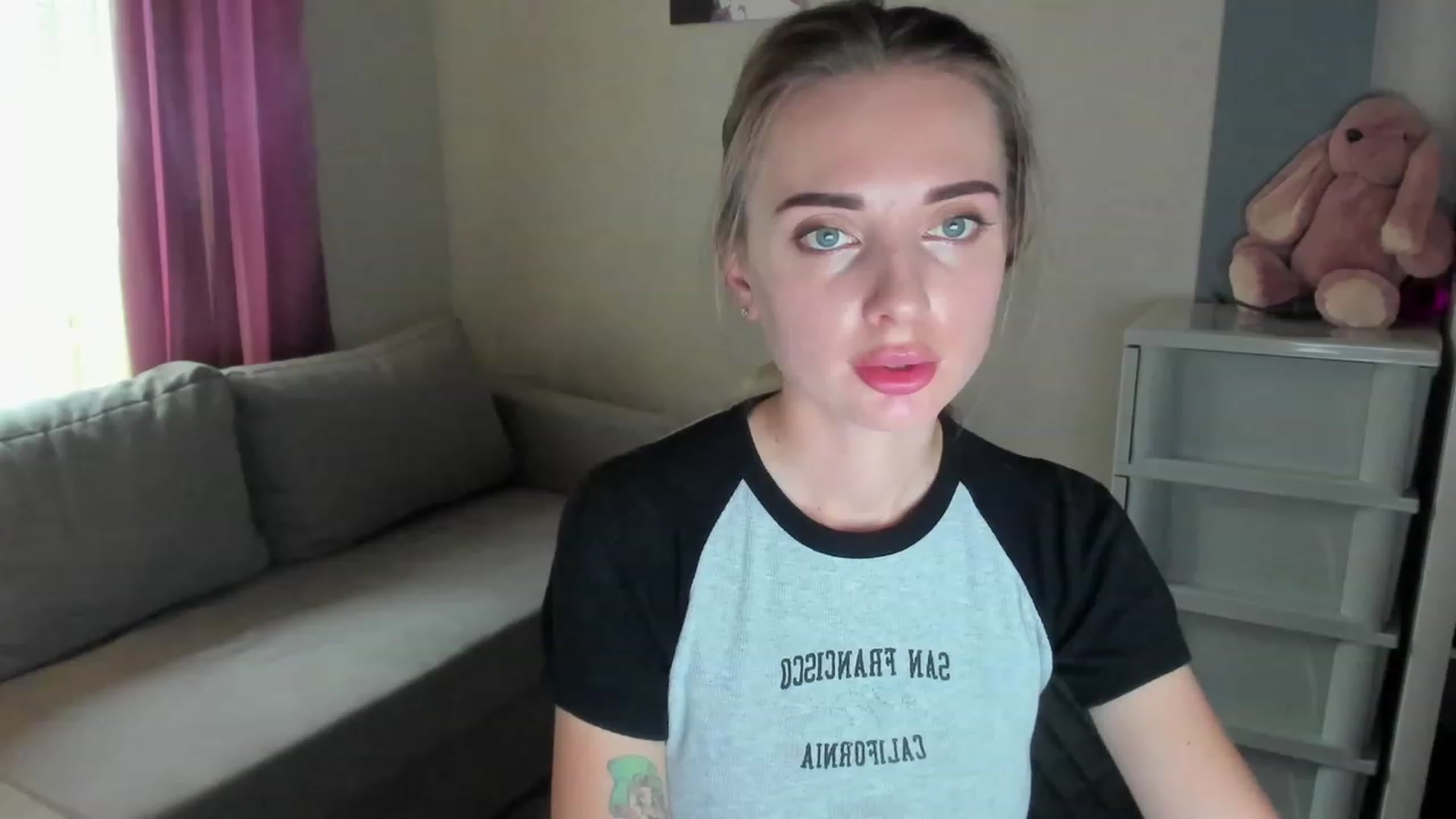 Gallery image thumbnail from Iam_Sasha's myfreecams stream on, 10/08/2023, 12:17 image 15 of 20
