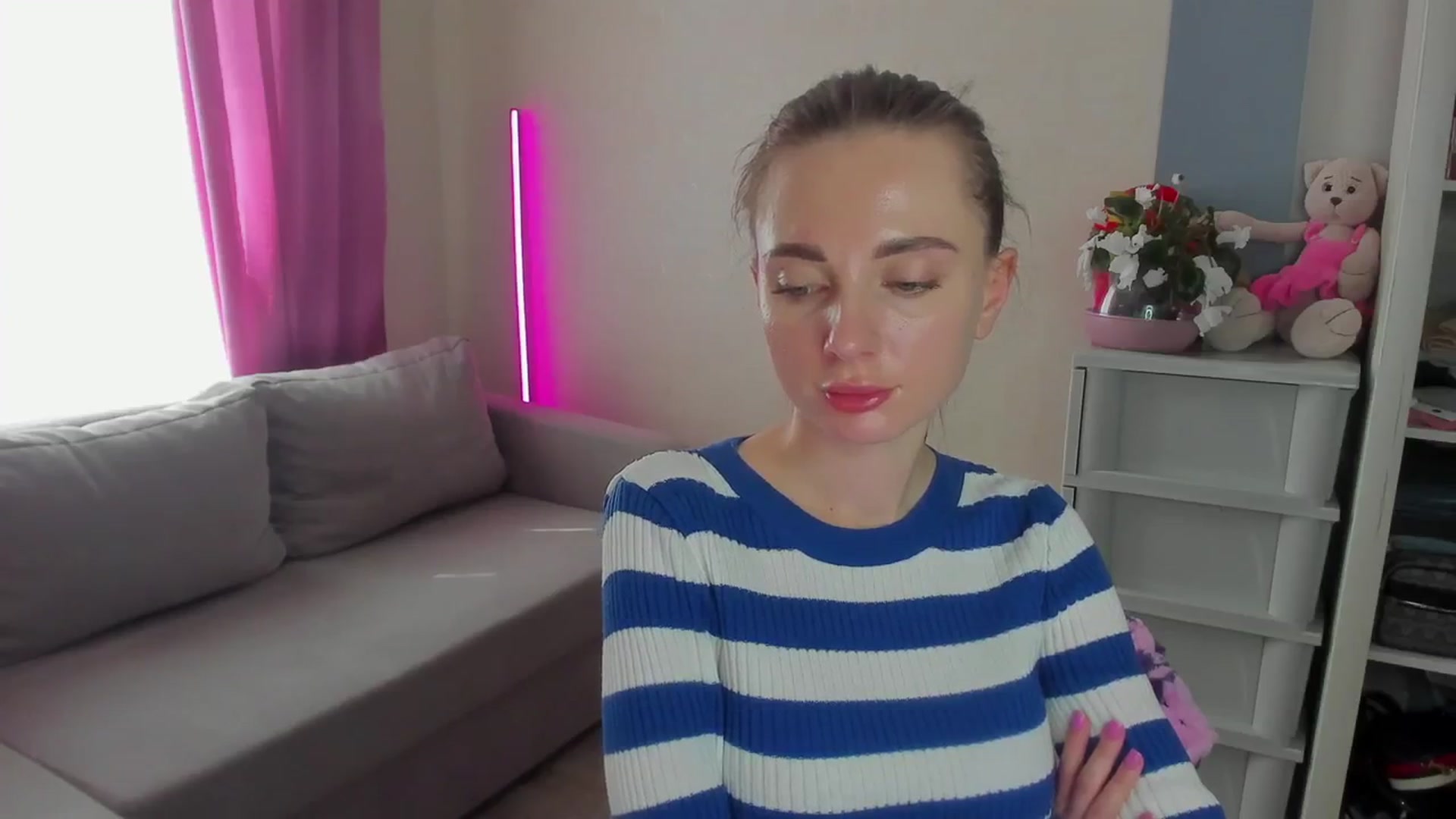 Gallery image thumbnail from Iam_Sasha's myfreecams stream on, 03/20/2024, 10:46 image 18 of 20