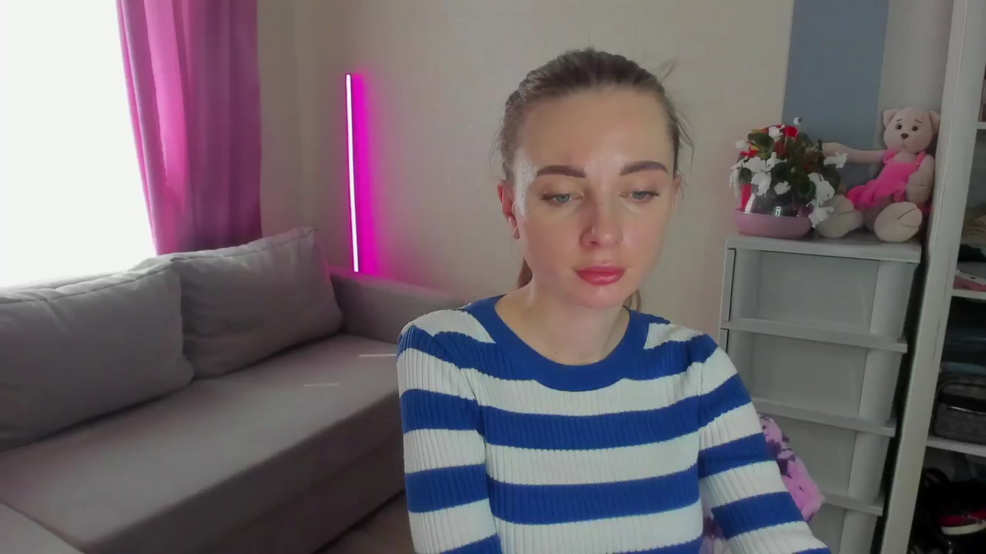 Gallery image thumbnail from Iam_Sasha's myfreecams stream on, 03/20/2024, 10:46 image 20 of 20