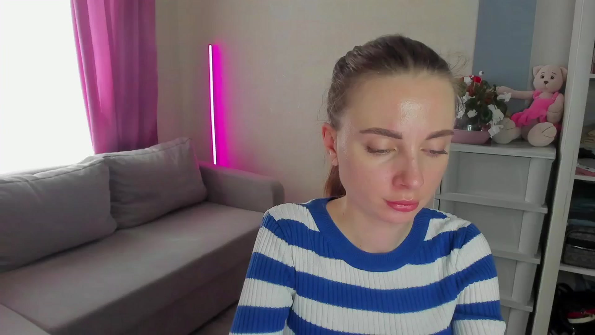 Gallery image thumbnail from Iam_Sasha's myfreecams stream on, 03/20/2024, 10:46 image 15 of 20