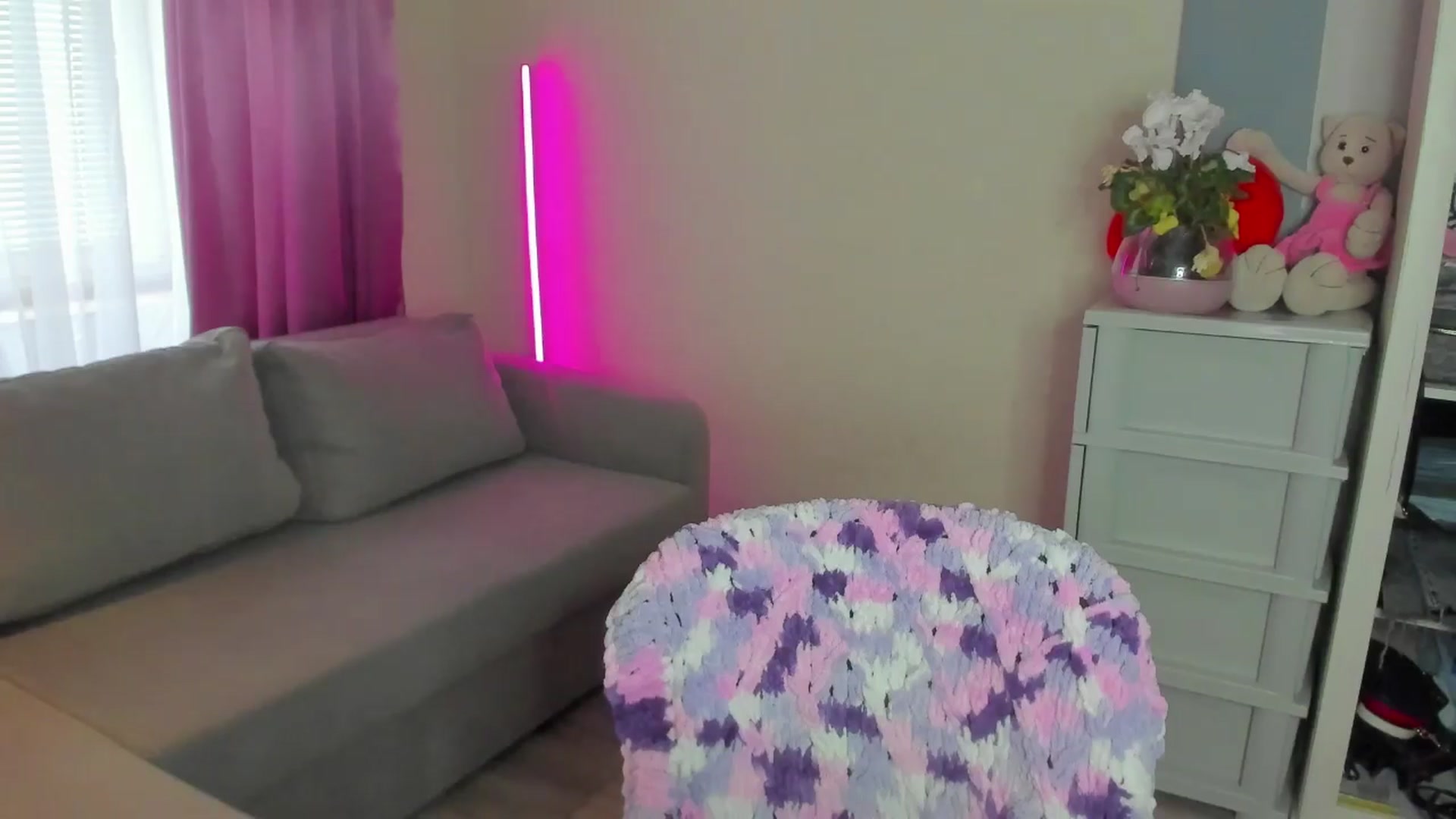 Gallery image thumbnail from Iam_Sasha's myfreecams stream on, 03/26/2024, 11:40 image 15 of 20