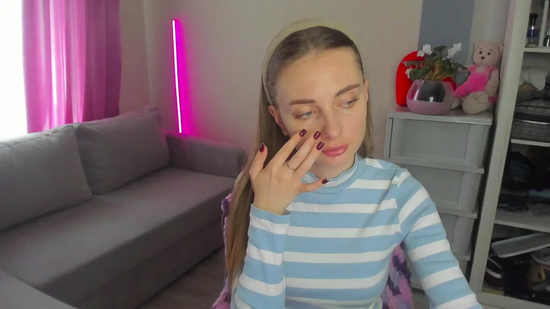 Gallery image thumbnail from Iam_Sasha's myfreecams stream on, 05/06/2024, 11:02 image 15 of 20
