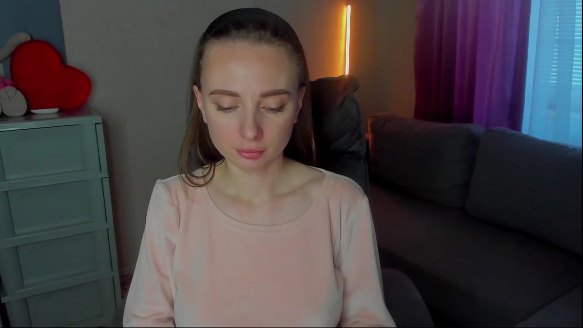 Gallery image thumbnail from Iam_Sasha's myfreecams stream on, 10/27/2024, 13:45 image 13 of 20