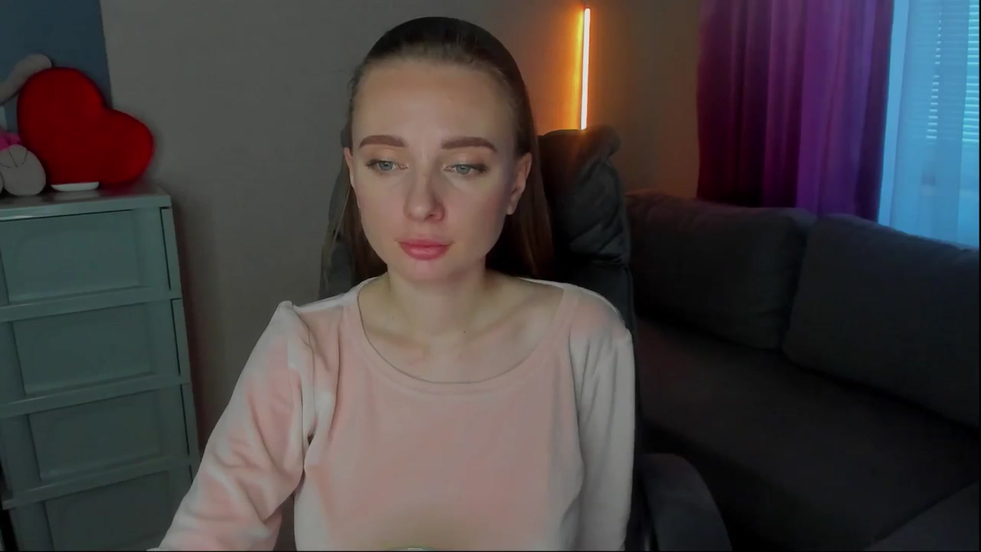 Gallery image thumbnail from Iam_Sasha's myfreecams stream on, 10/27/2024, 13:45 image 20 of 20