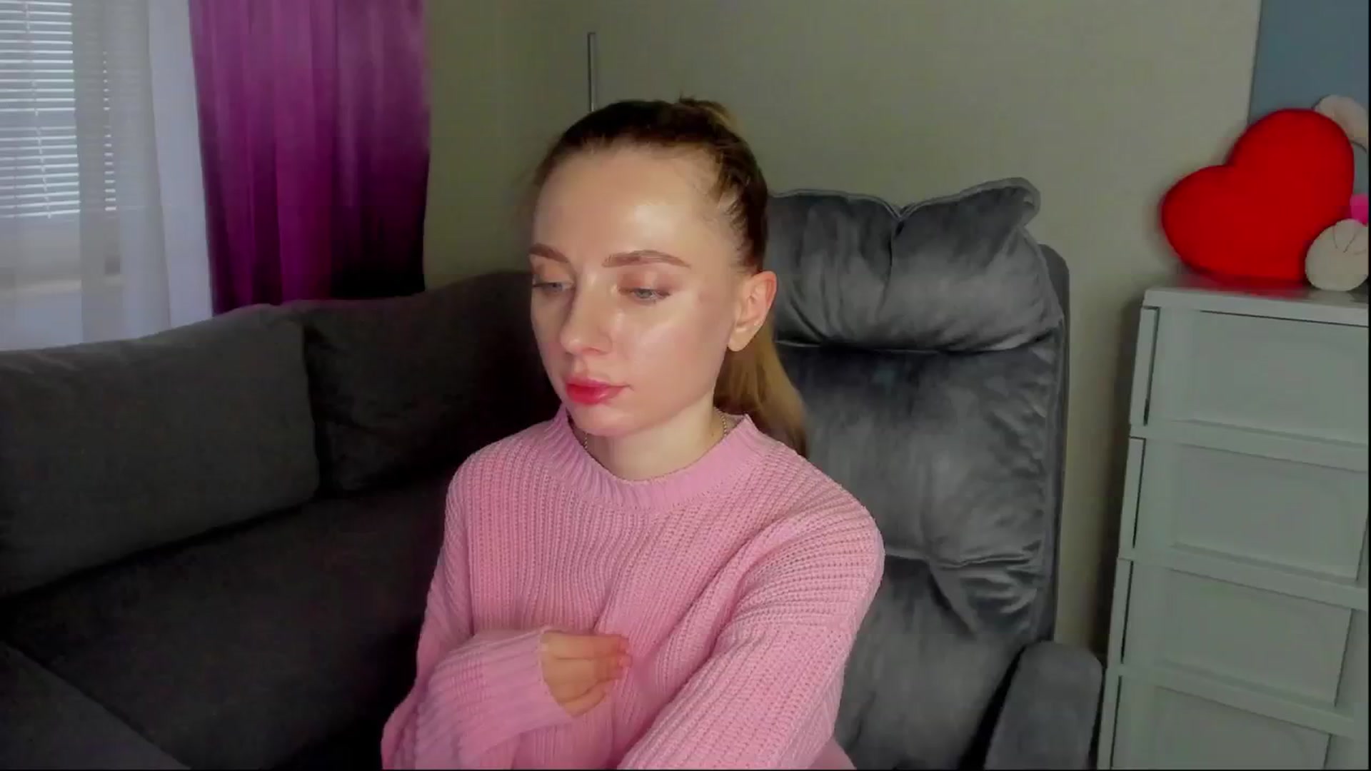 Gallery image thumbnail from Iam_Sasha's myfreecams stream on, 12/25/2024, 12:33 image 6 of 20