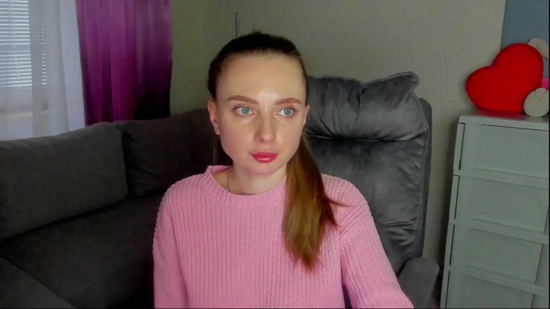 Gallery image thumbnail from Iam_Sasha's myfreecams stream on, 12/25/2024, 12:33 image 12 of 20