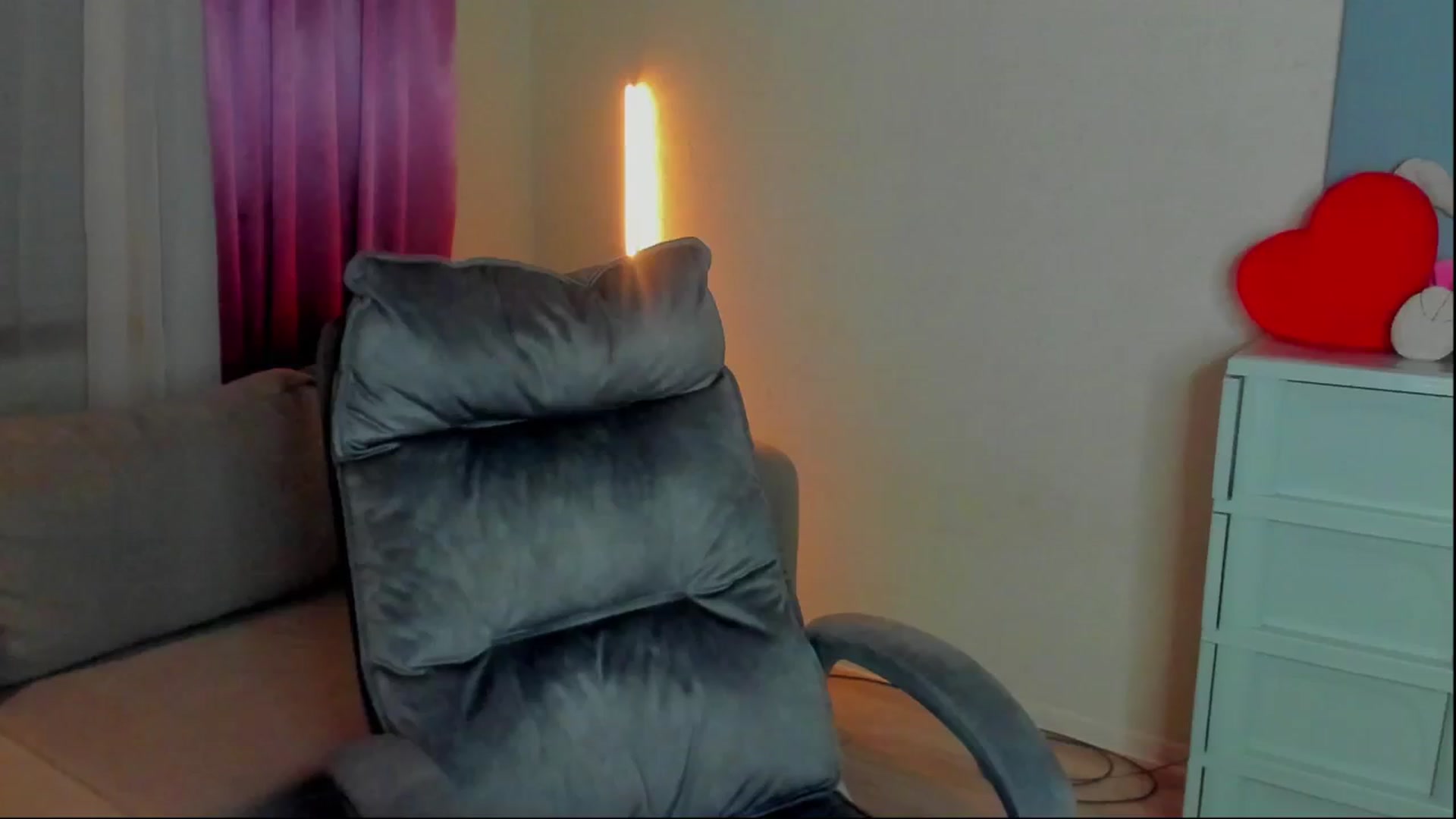 Gallery image thumbnail from Iam_Sasha's myfreecams stream on, 12/25/2024, 14:48 image 17 of 20