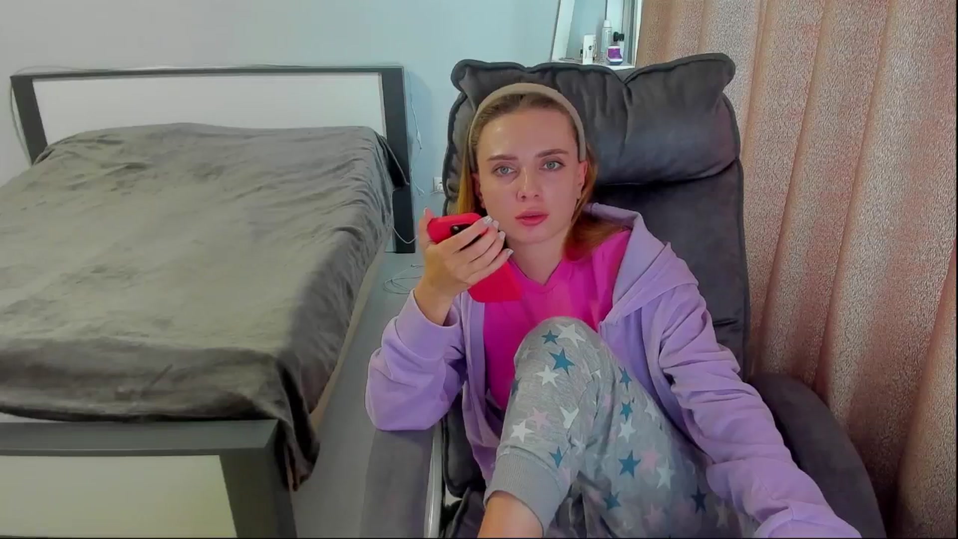 Gallery image thumbnail from Iam_Sasha's myfreecams stream on, 05/26/2025, 10:29 image 10 of 20