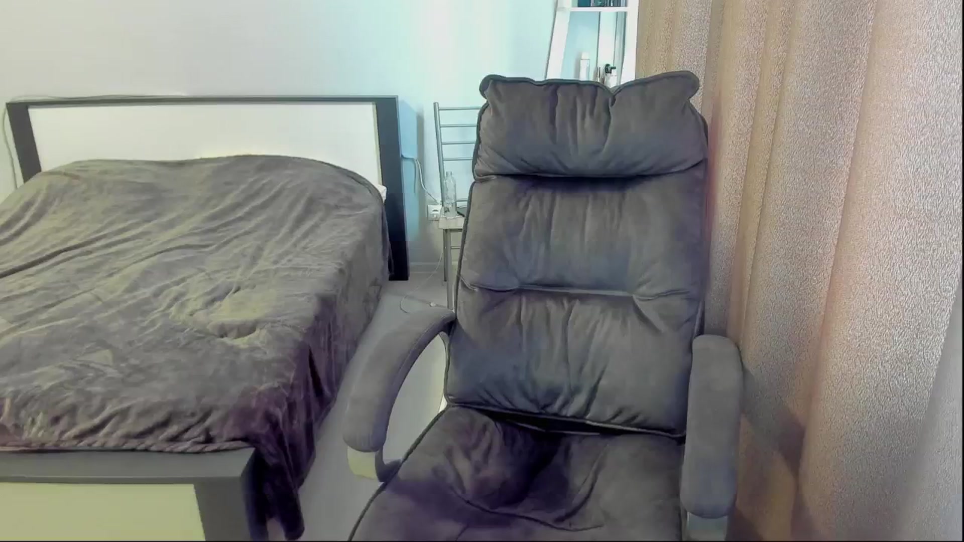 Gallery image thumbnail from Iam_Sasha's myfreecams stream on, 06/03/2025, 12:13 image 2 of 20