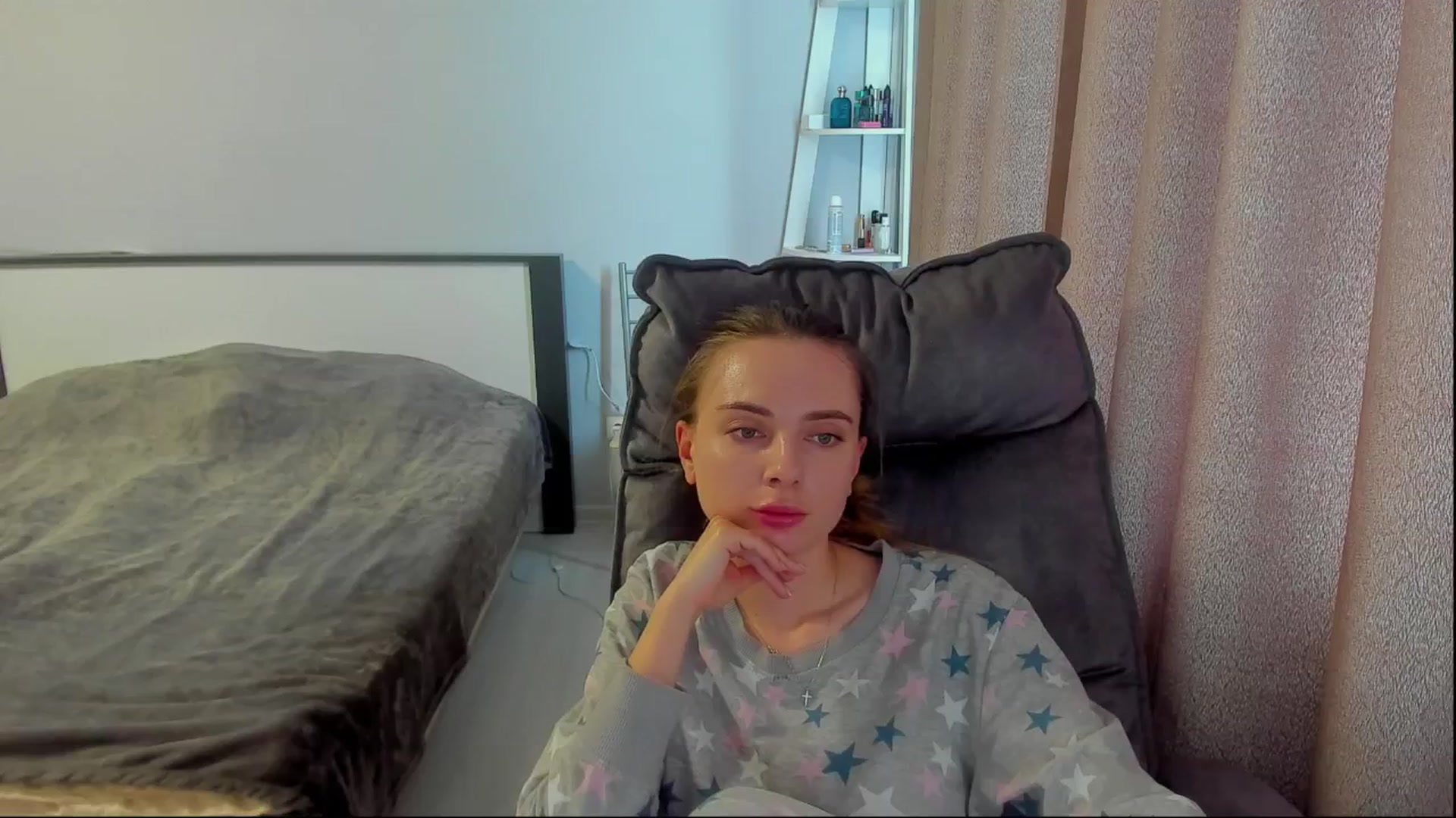 Gallery image thumbnail from Iam_Sasha's myfreecams stream on, 06/05/2025, 12:05 image 12 of 20