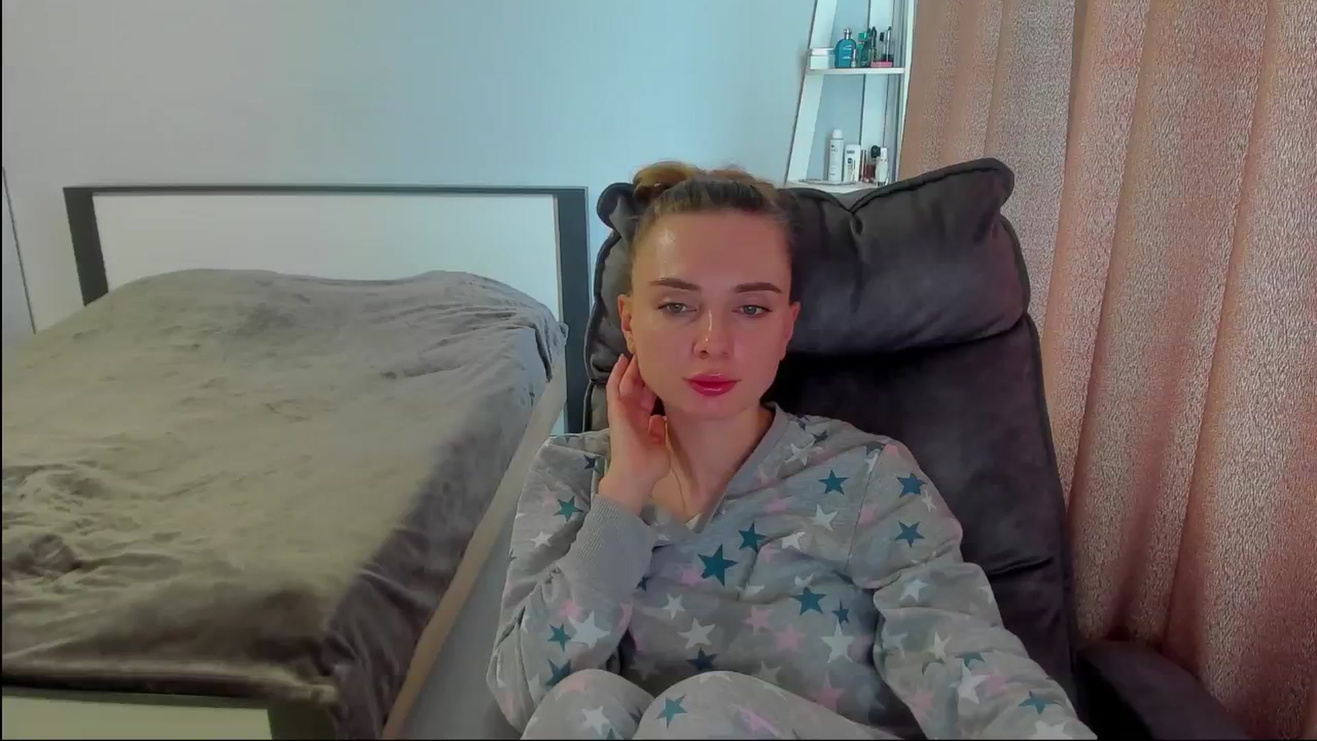 Gallery image thumbnail from Iam_Sasha's myfreecams stream on, 06/12/2025, 09:51 image 18 of 20