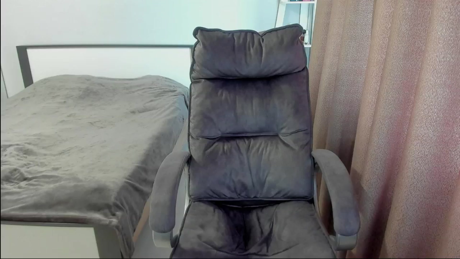 Gallery image thumbnail from Iam_Sasha's myfreecams stream on, 06/12/2025, 09:51 image 14 of 20