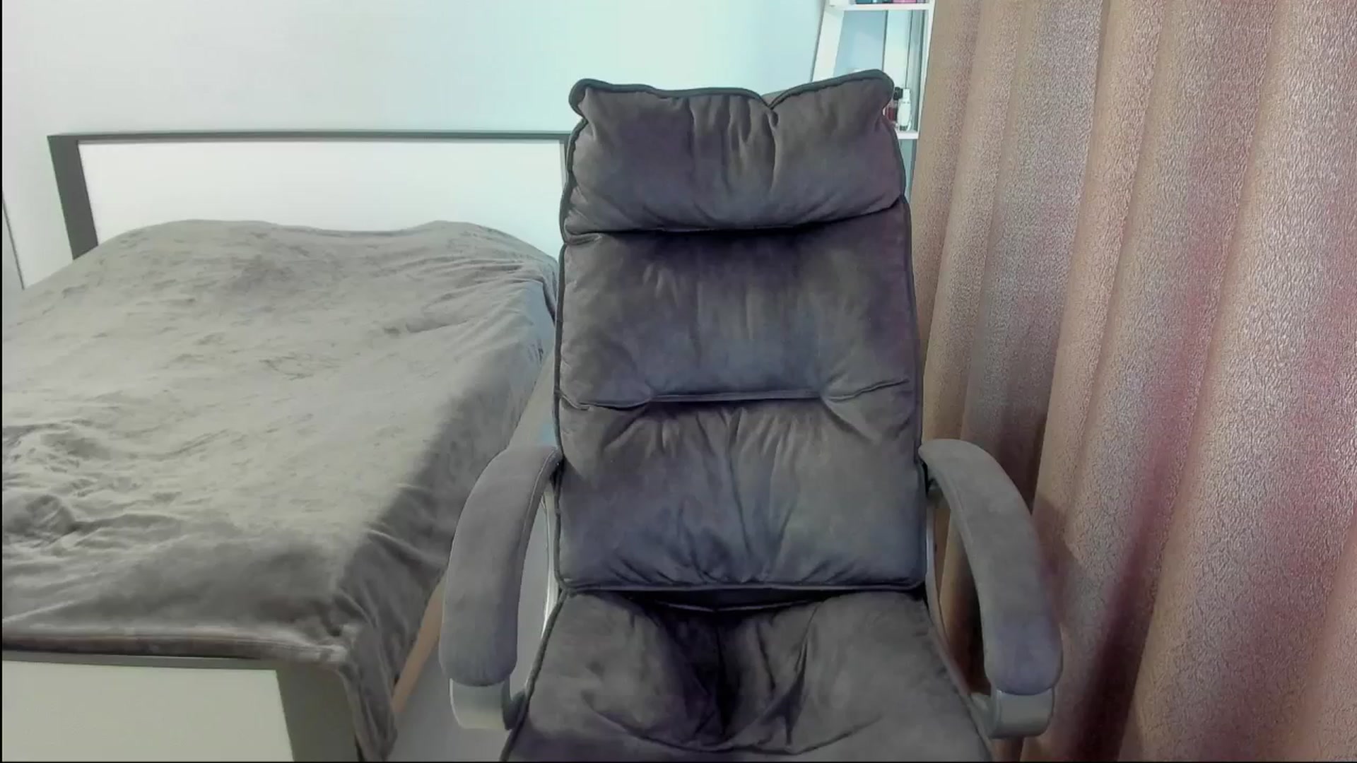Gallery image thumbnail from Iam_Sasha's myfreecams stream on, 06/12/2025, 09:51 image 13 of 20