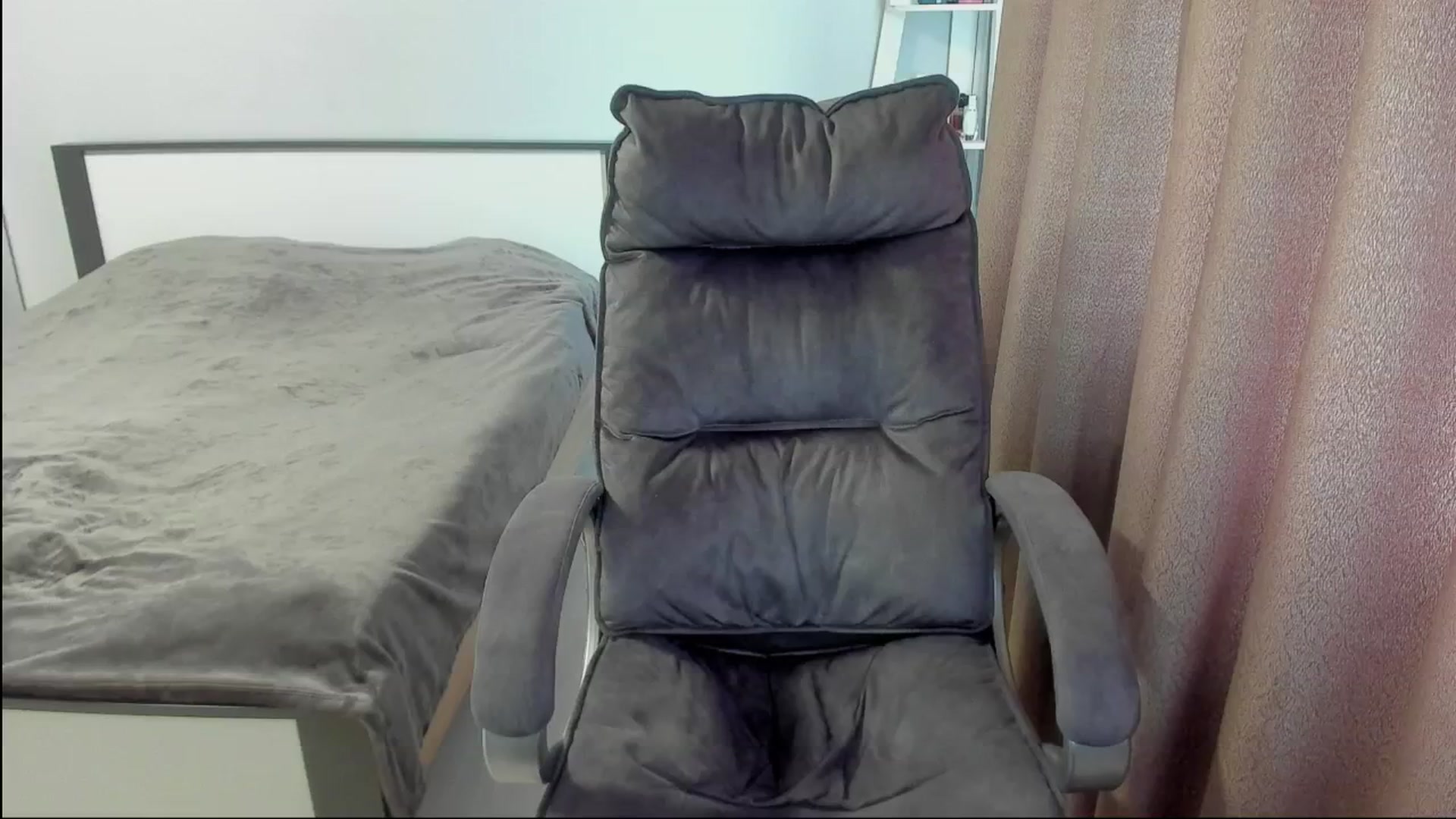 Gallery image thumbnail from Iam_Sasha's myfreecams stream on, 06/12/2025, 09:51 image 12 of 20