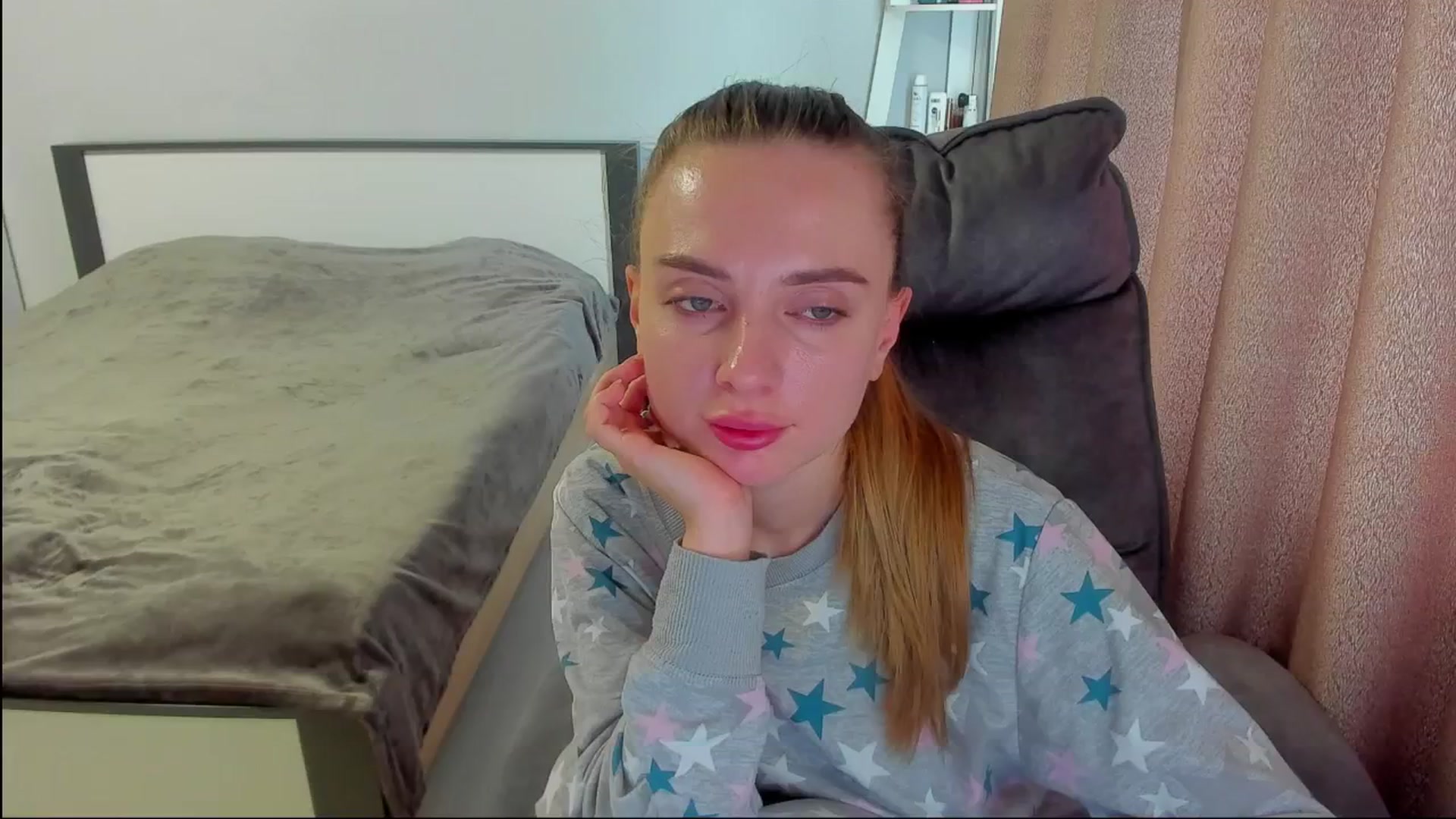 Gallery image thumbnail from Iam_Sasha's myfreecams stream on, 06/12/2025, 09:51 image 4 of 20